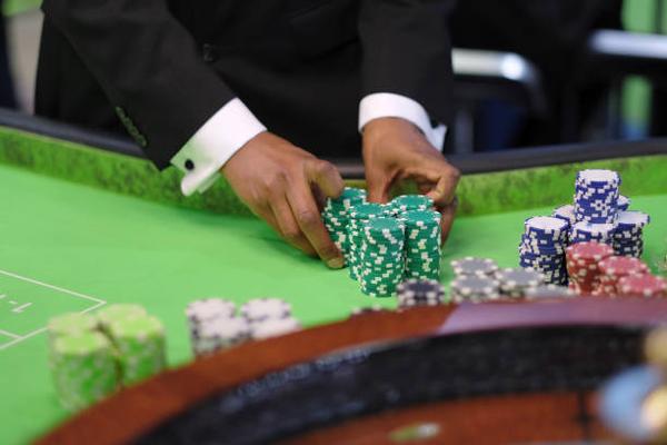 Best Online Casino UAE: Online and Land-Based Formats in Plain English